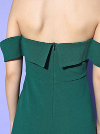 Berrylush Women Gorgeous Green Solid Elevated Gown