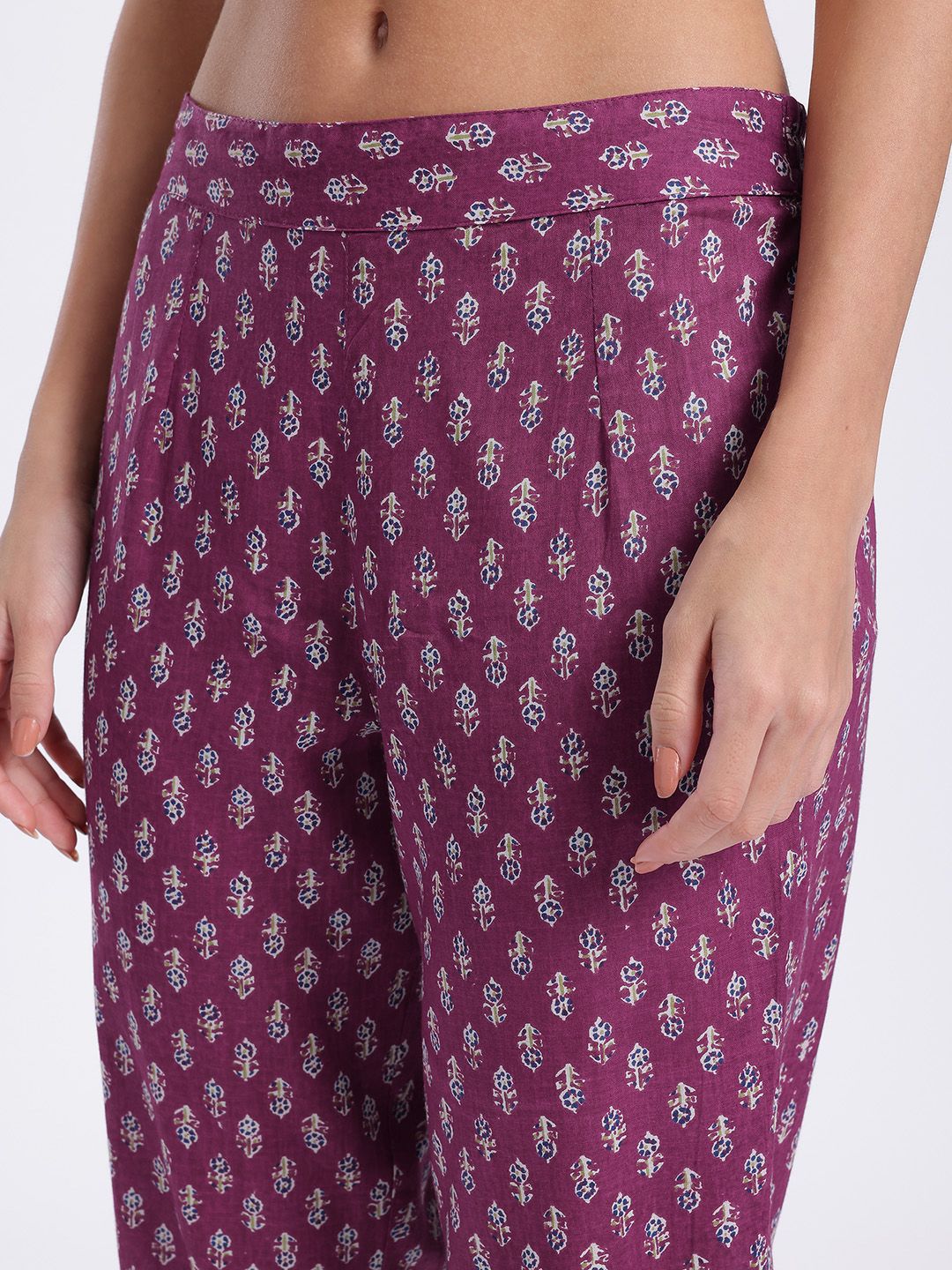 Anouk Paisley Print Kurta with Trousers & With Dupatta