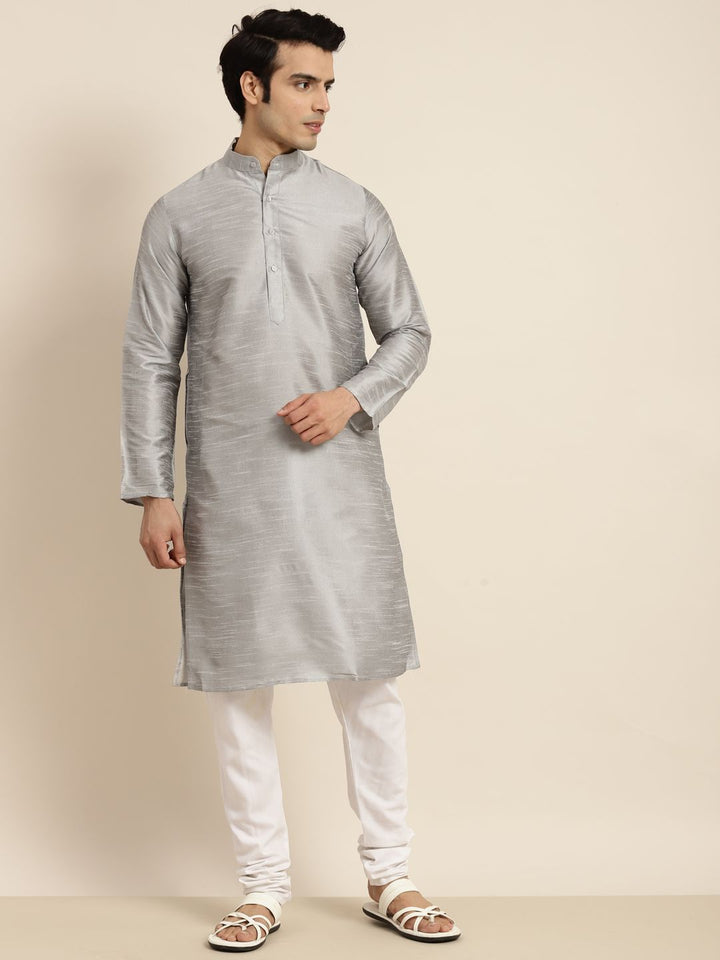 Anug by SOJANYA Men Silver-Toned Band Collar Kurta