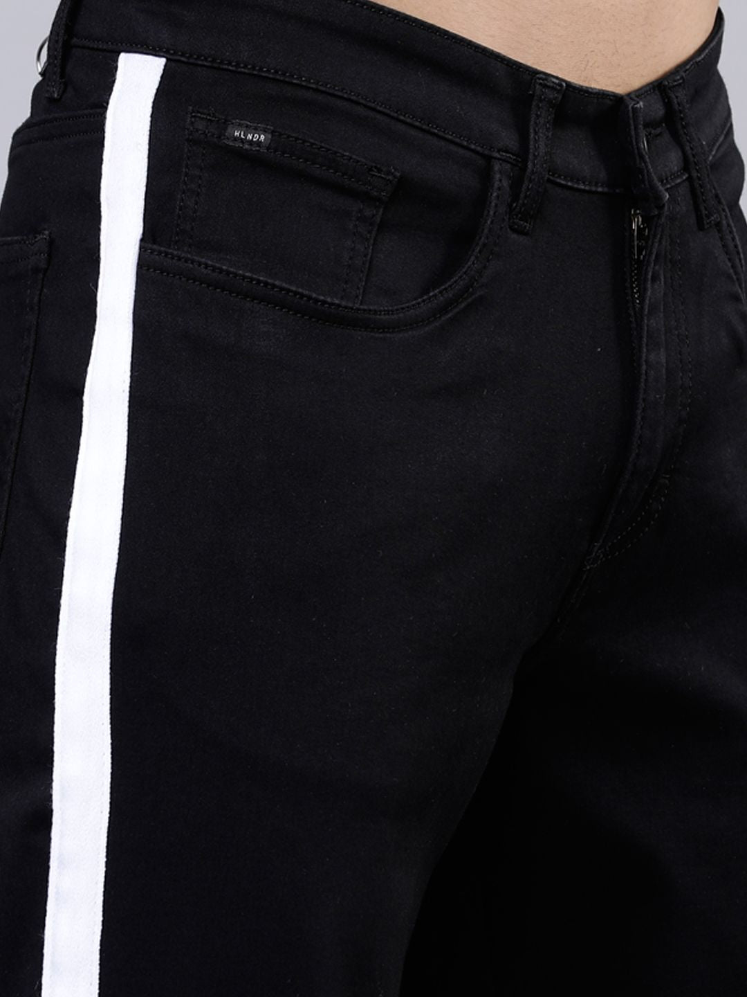 HIGHLANDER Men Black Tapered Fit Mid-Rise Clean Look Stretchable Jeans