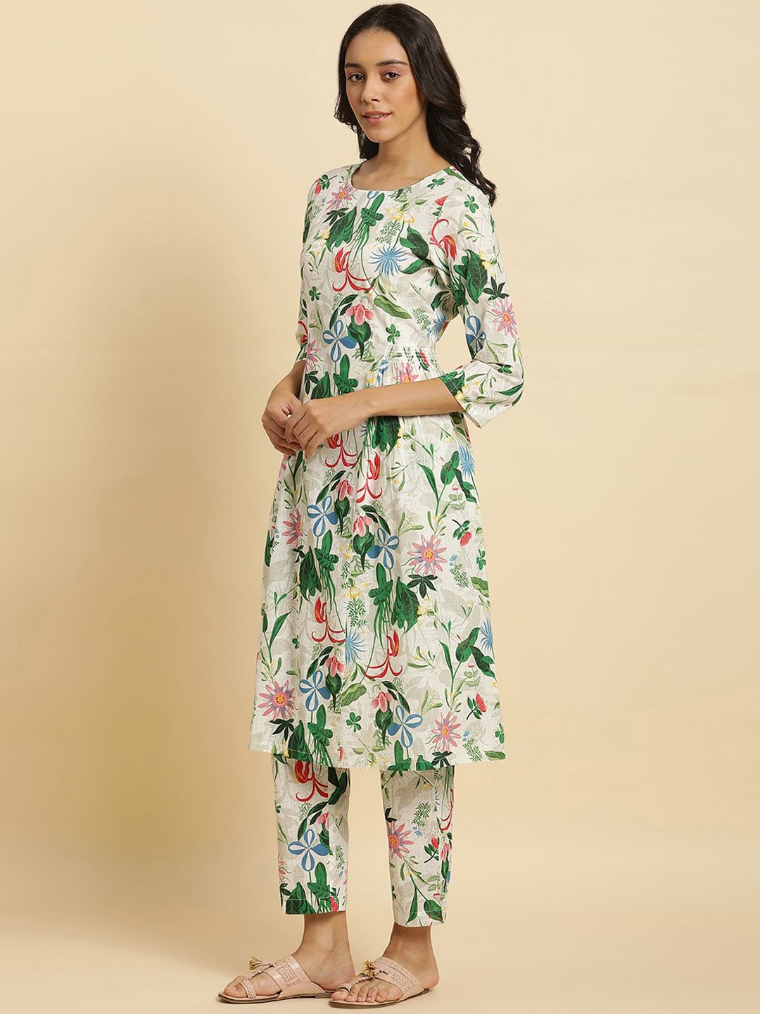 W Floral Printed Regular Pure Cotton Kurta With Trousers