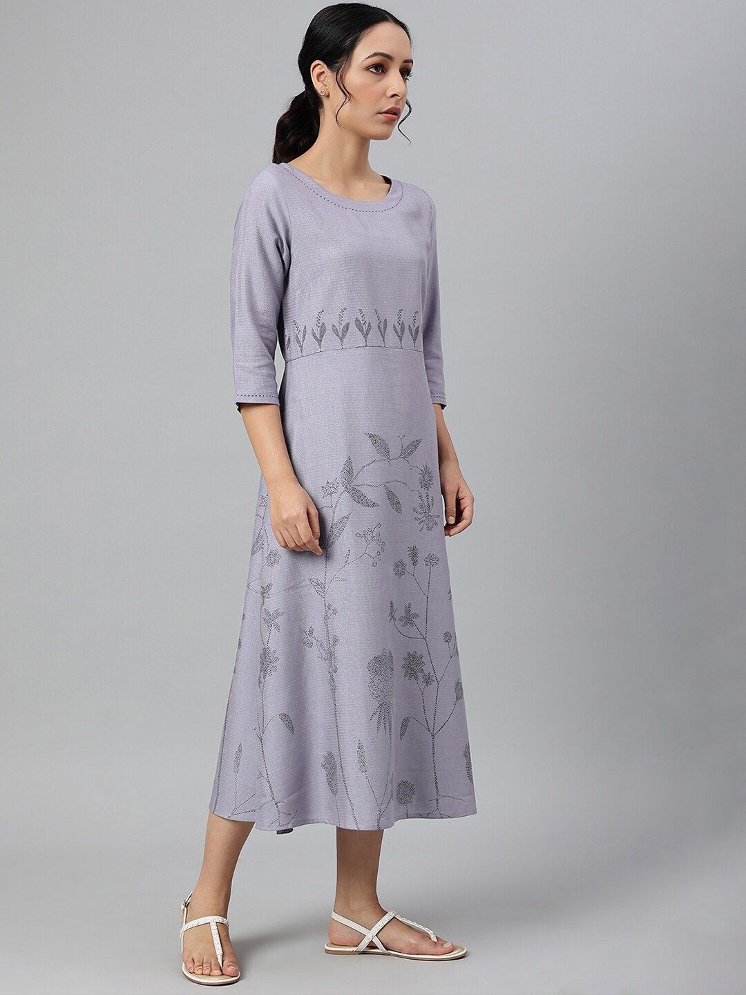 W Women Blue Thread Work Kurta