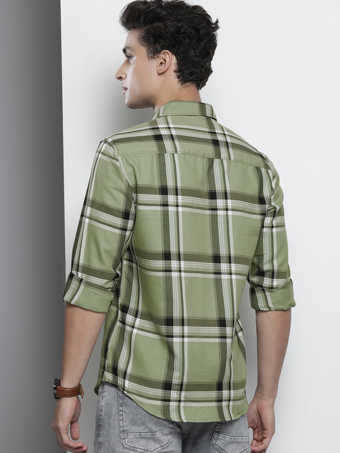 The Indian Garage Co Men Olive Green & White Tartan Checks Checked Cotton Casual Shirt