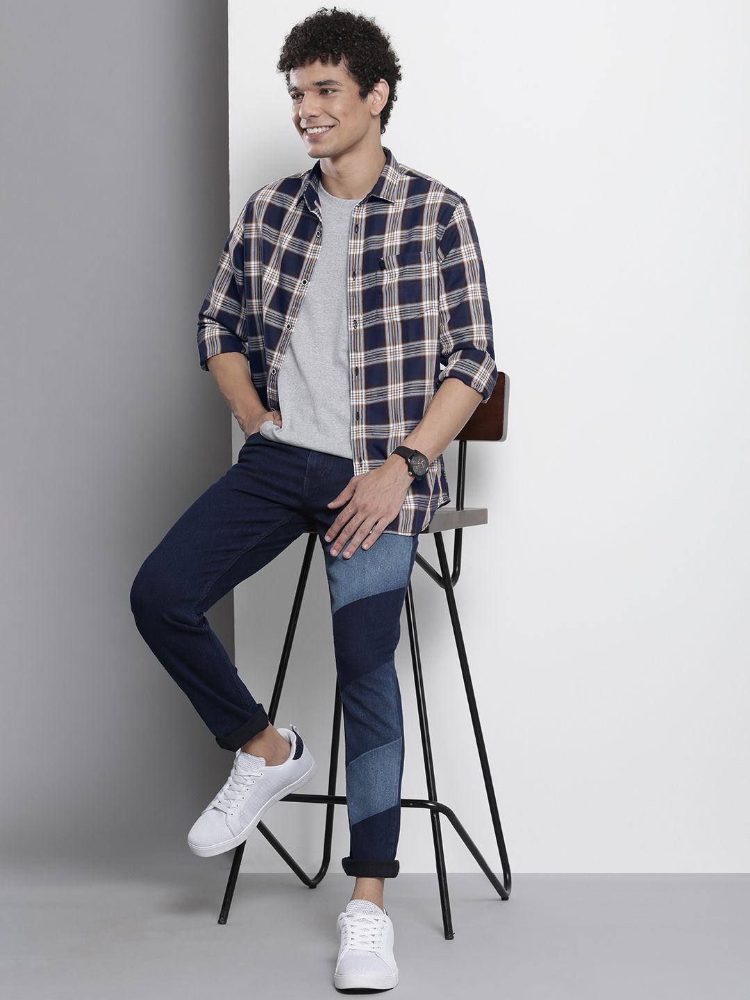 The Indian Garage Co Men Checked Casual Shirt