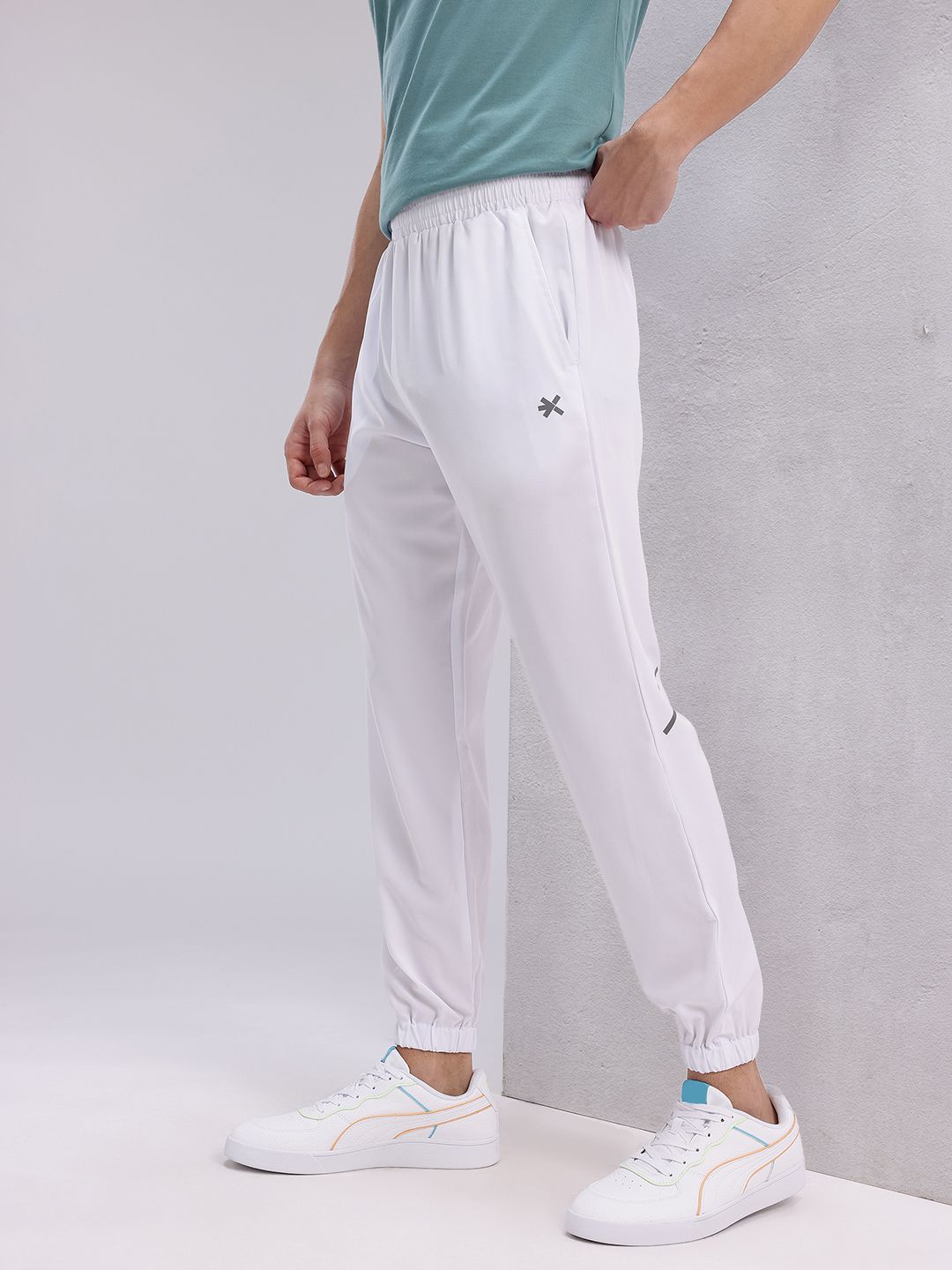 HRX by Hrithik Roshan Men Mid-Rise Regular Fit Rapid-Dry Running Joggers