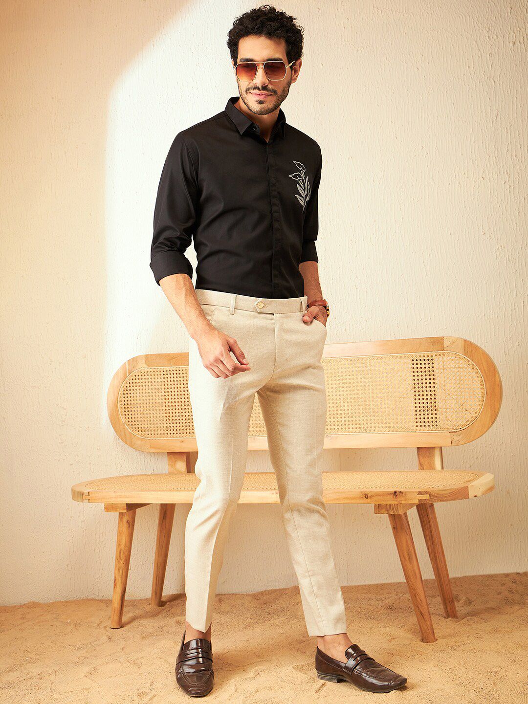 DENNISON Smart Floral Printed Casual Shirt