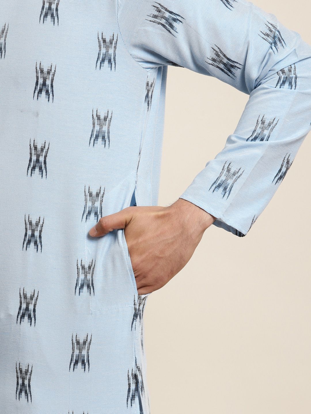 Anug by SOJANYA Men Blue Mandarin Collar Pure Cotton Kurta