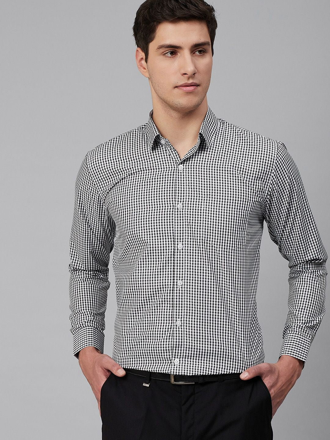 DENNISON Men Black & White Comfort Regular Fit Checked Formal Shirt