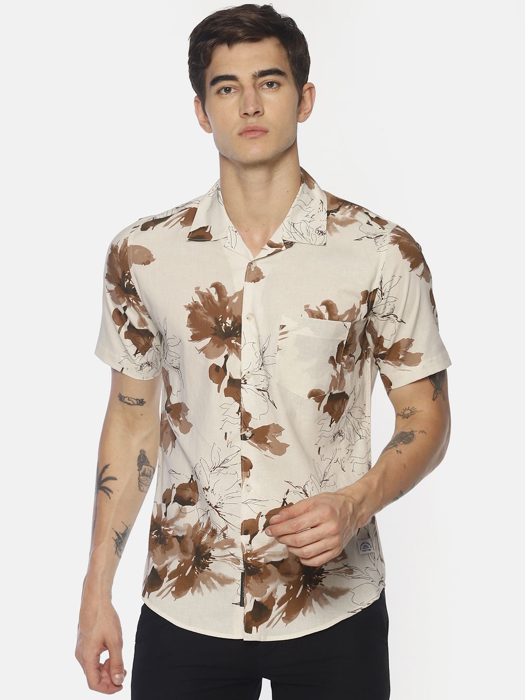 Bene Kleed Men Beige & Brown Slim Fit Printed Casual Shirt