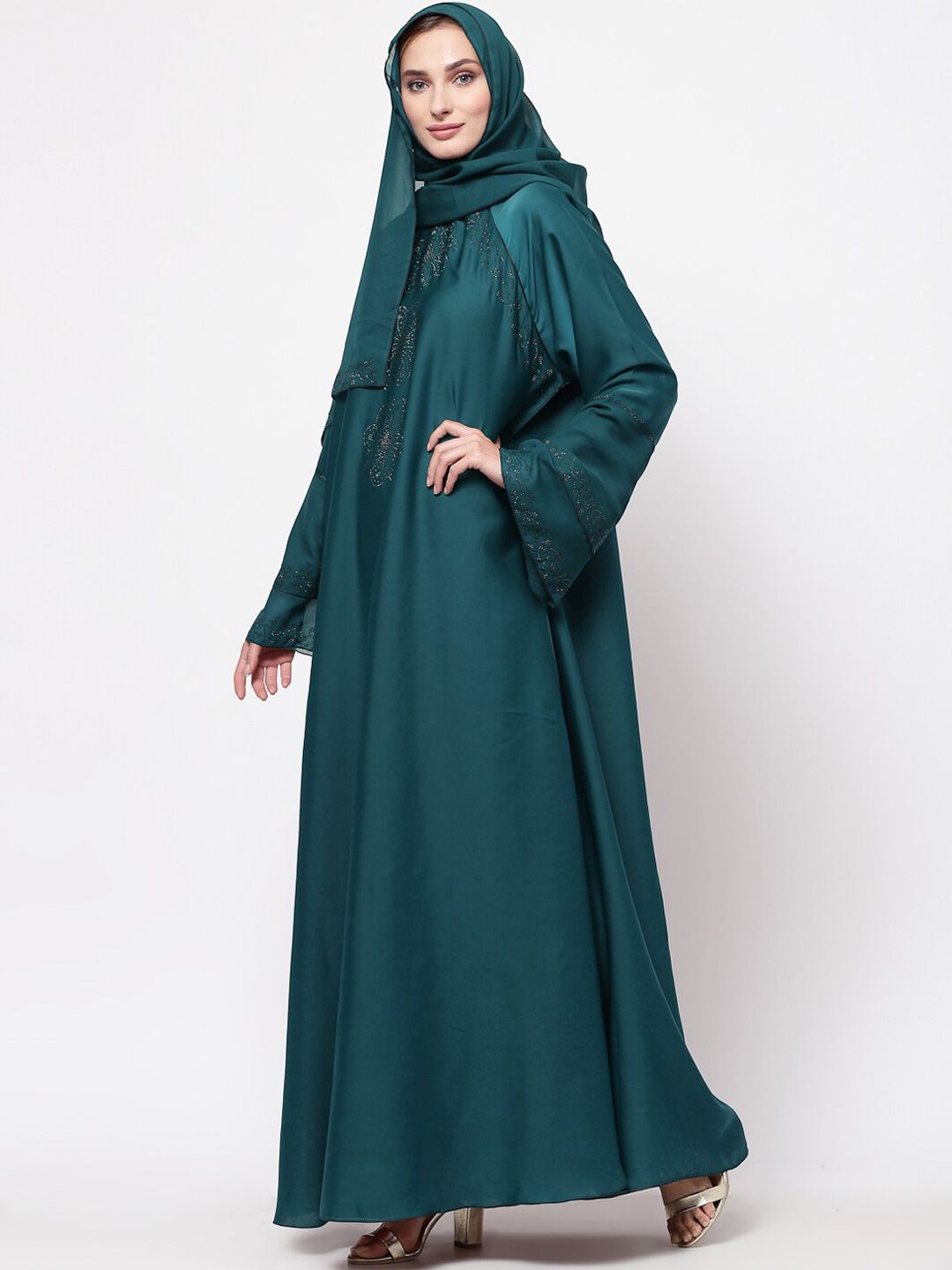KLOTTHE Women Turquoise Blue Embellished Abaya Burqa With Hijab