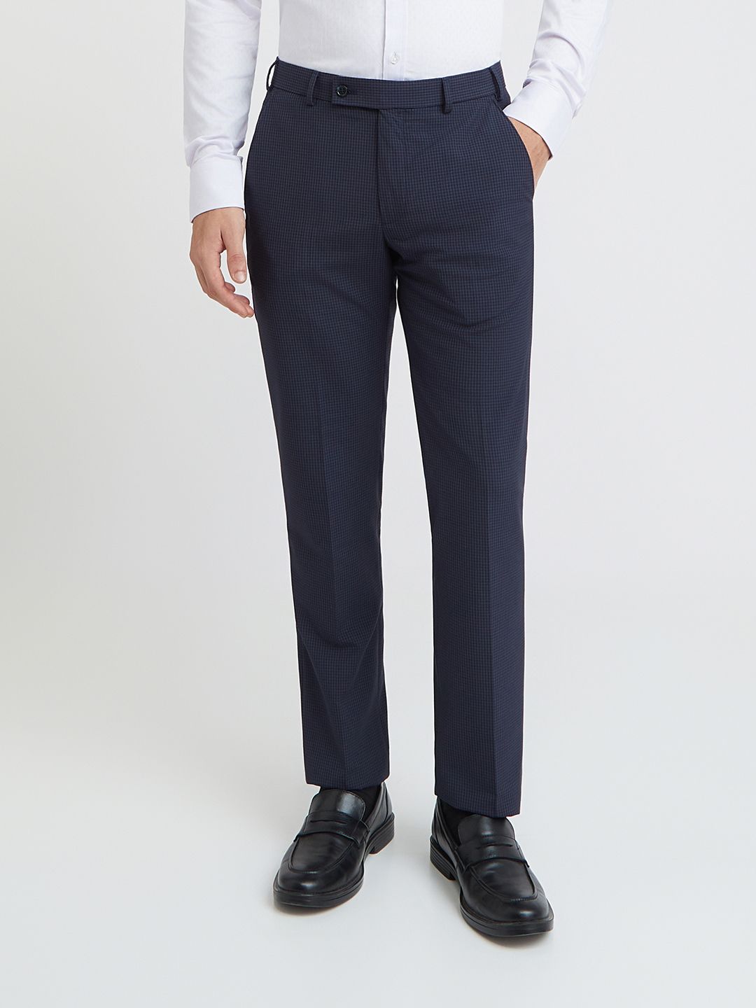 Park Avenue Men Checked Formal Trousers
