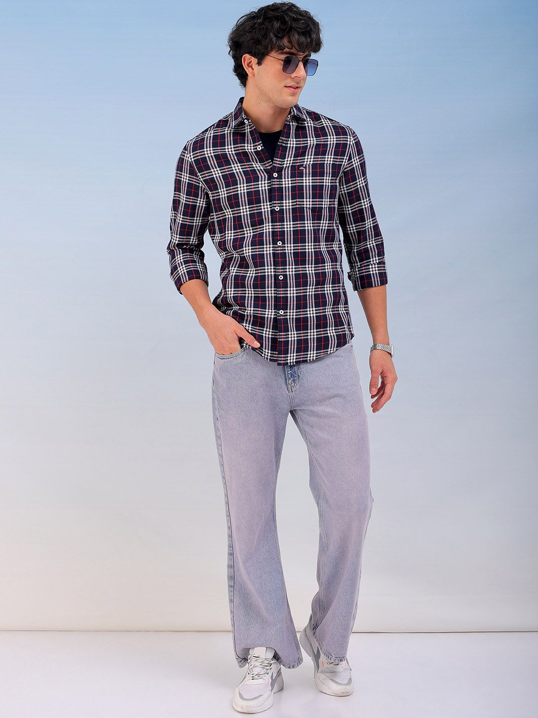 The Indian Garage Co Men Spread Collar Checked Cotton Slim Fit Casual Shirt