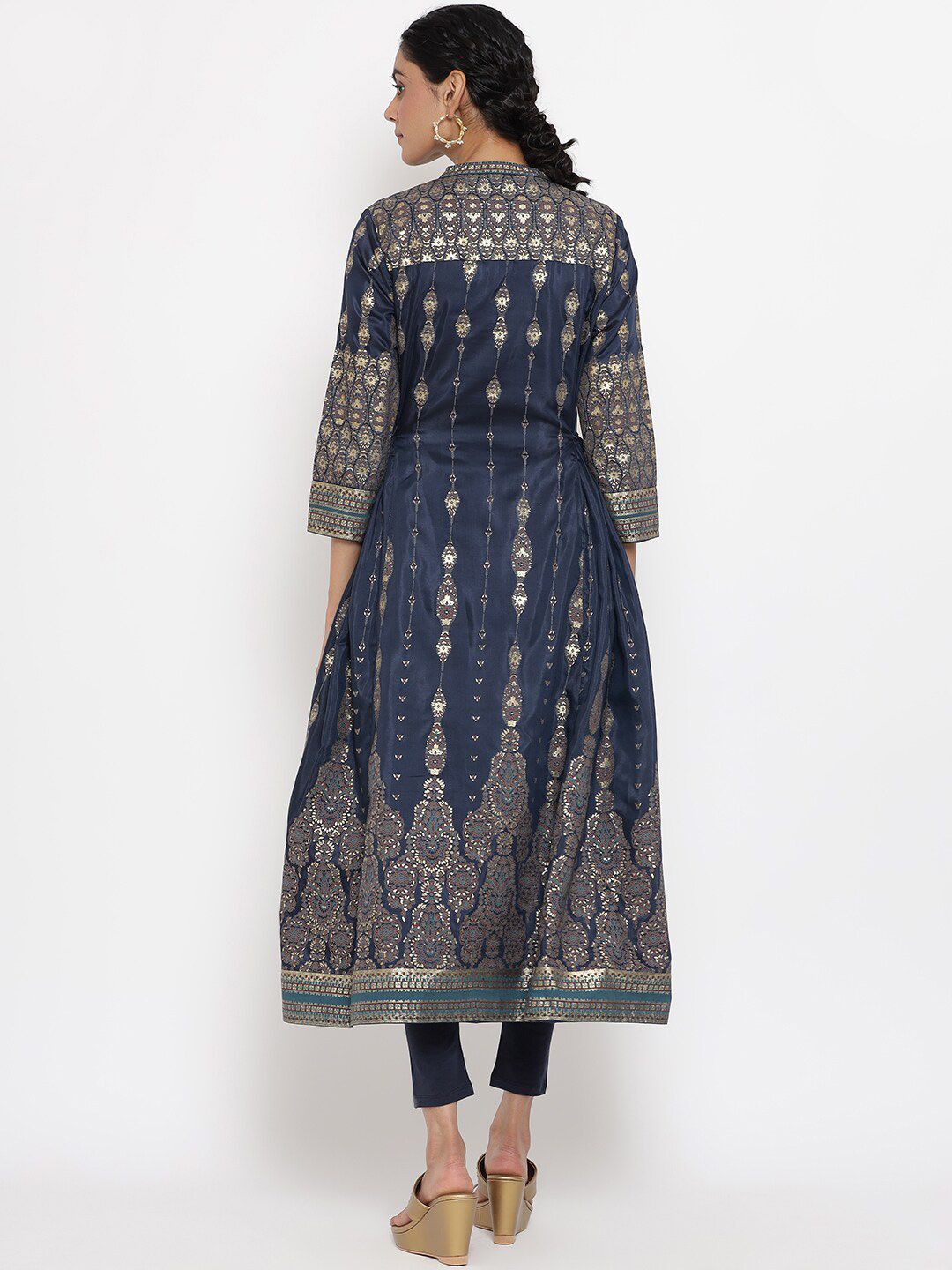 W Women Blue Ethnic Motifs Printed Kurta with Trousers