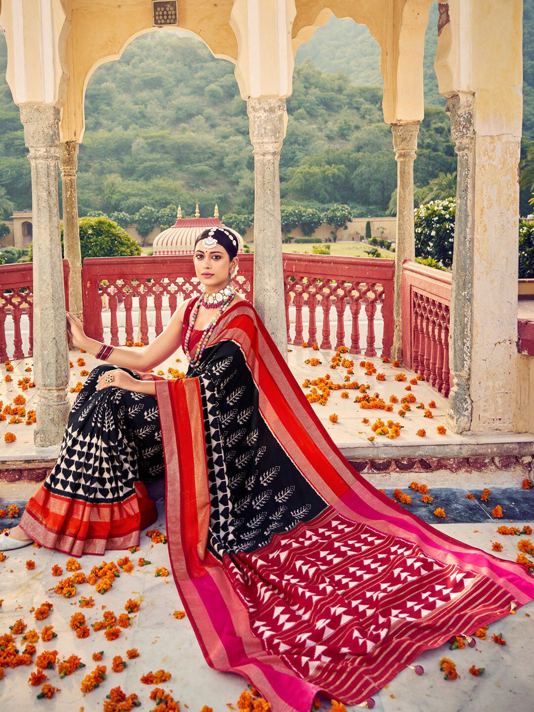 Saree mall Ethnic Motifs Printed Zari Ikat Sarees