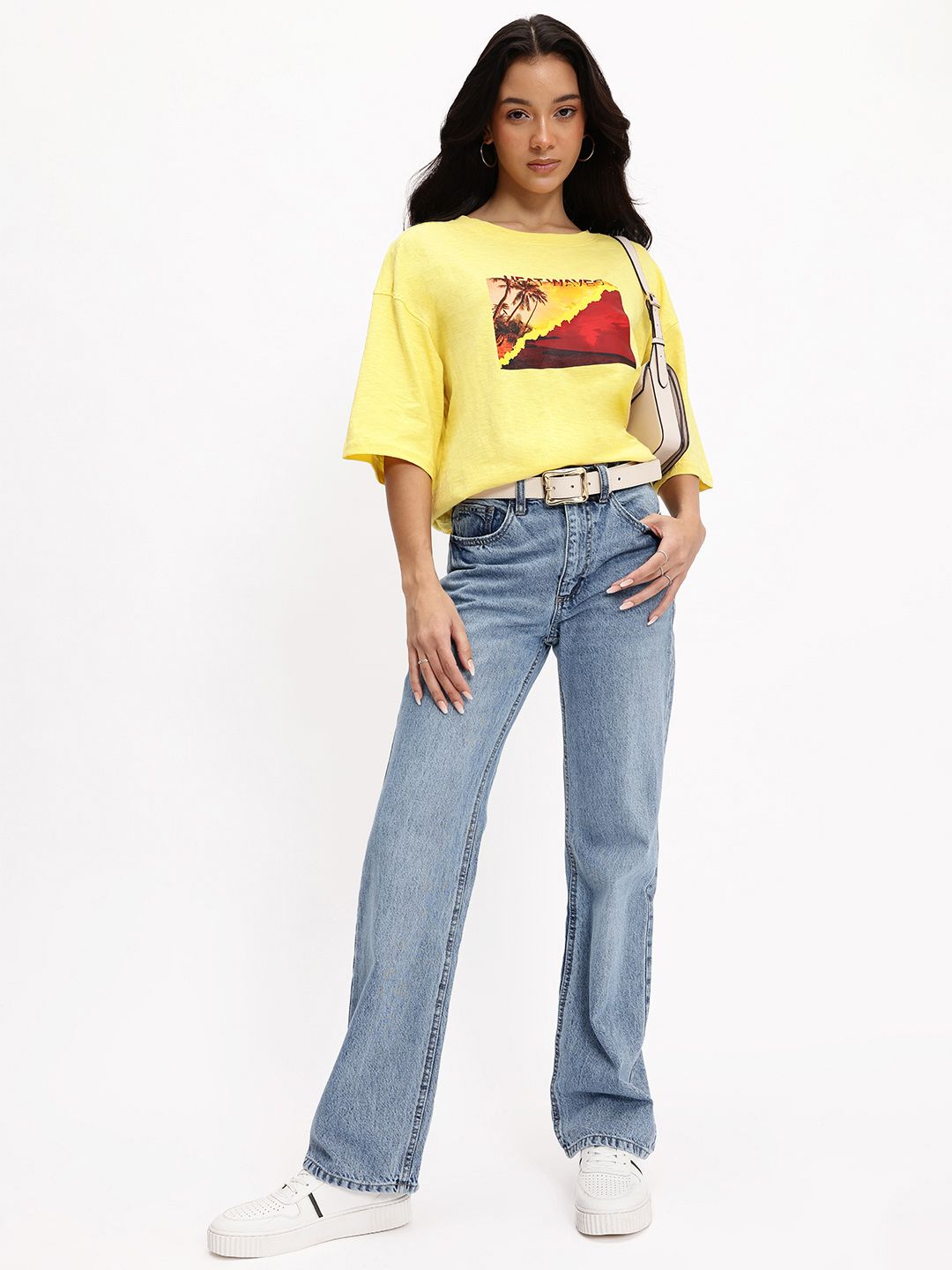 DressBerry Beat The Heat Graphic T-shirt