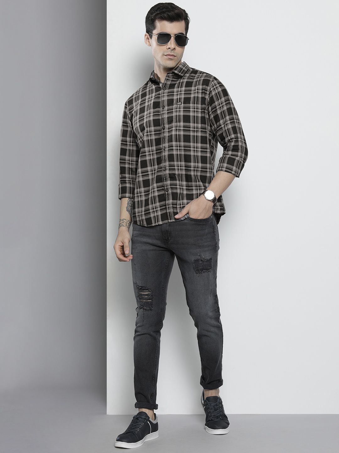 The Indian Garage Co Men Black Classic Checked Casual Shirt
