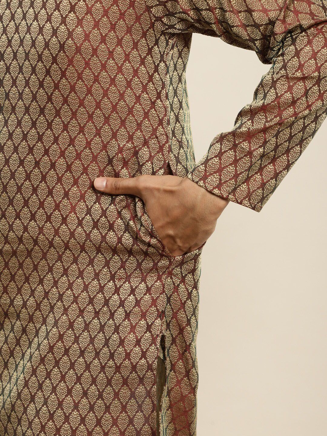 SOJANYA Motif Etnik Rekaan Tenun Kurta Kolar Mandarin Dengan Piyama & Jaket Nehru
