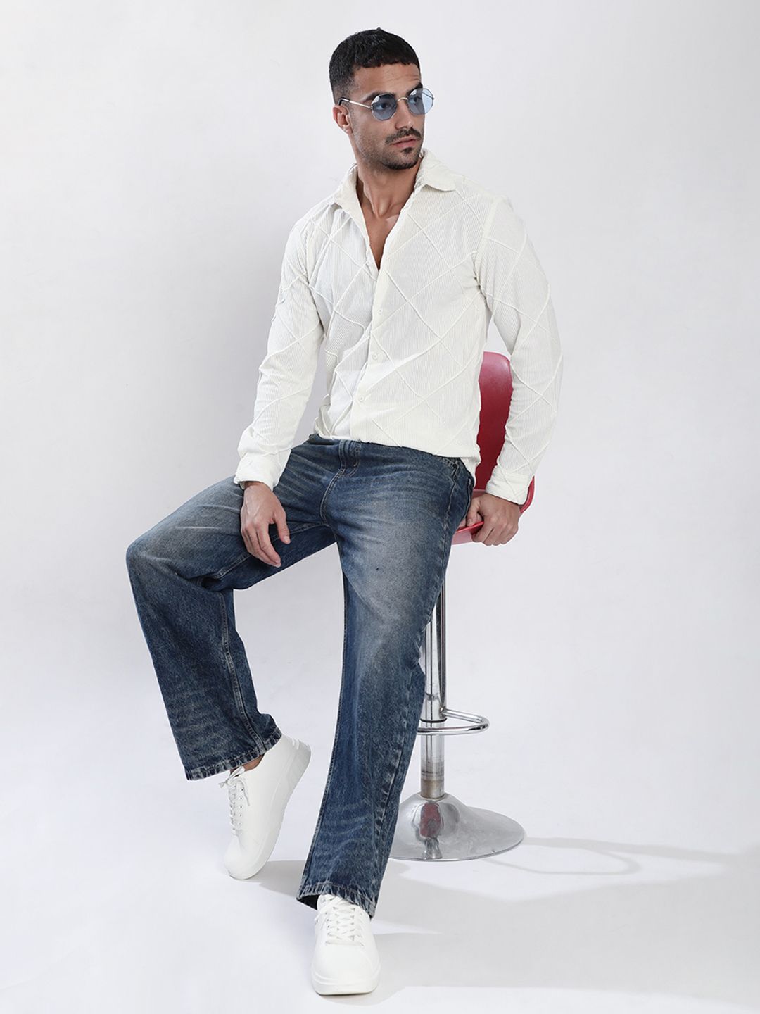 Bene Kleed Men Slim Fit Textured Spread Collar Casual Shirt