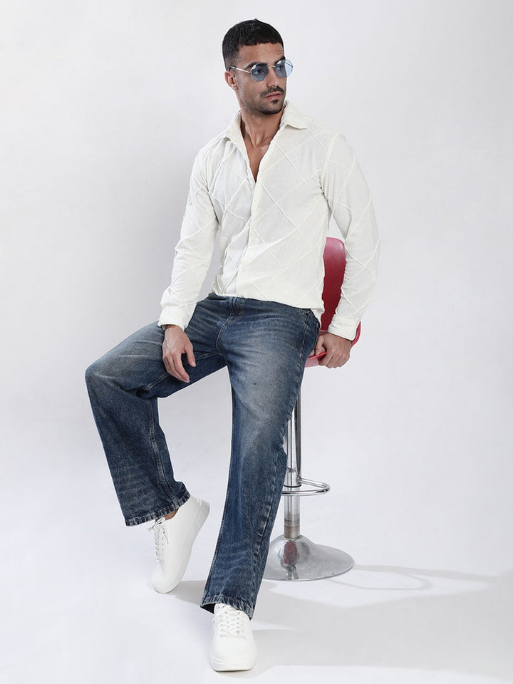 Bene Kleed Men Slim Fit Textured Spread Collar Casual Shirt