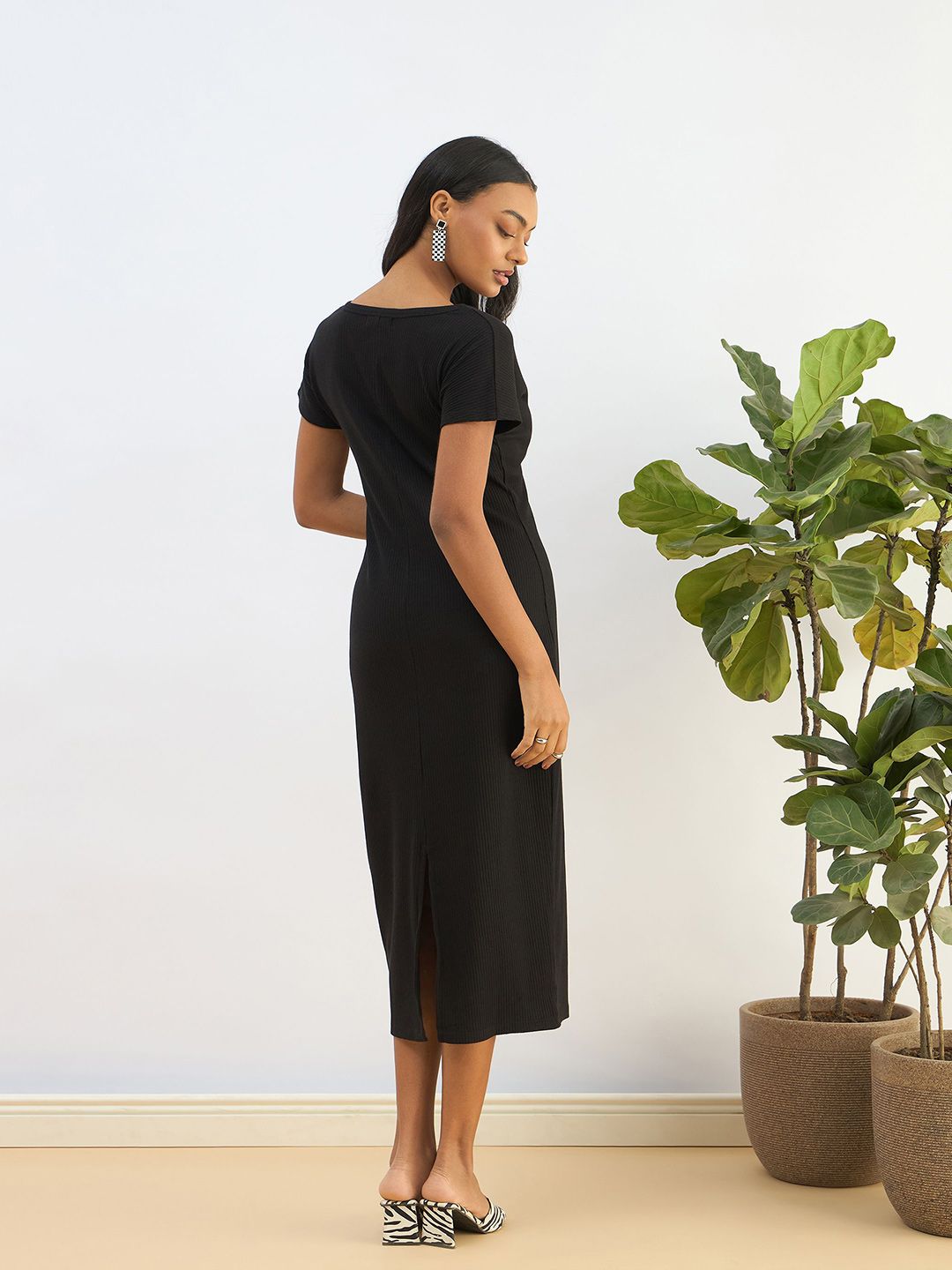 SASSAFRAS BASICS Bodycon Midi Dress