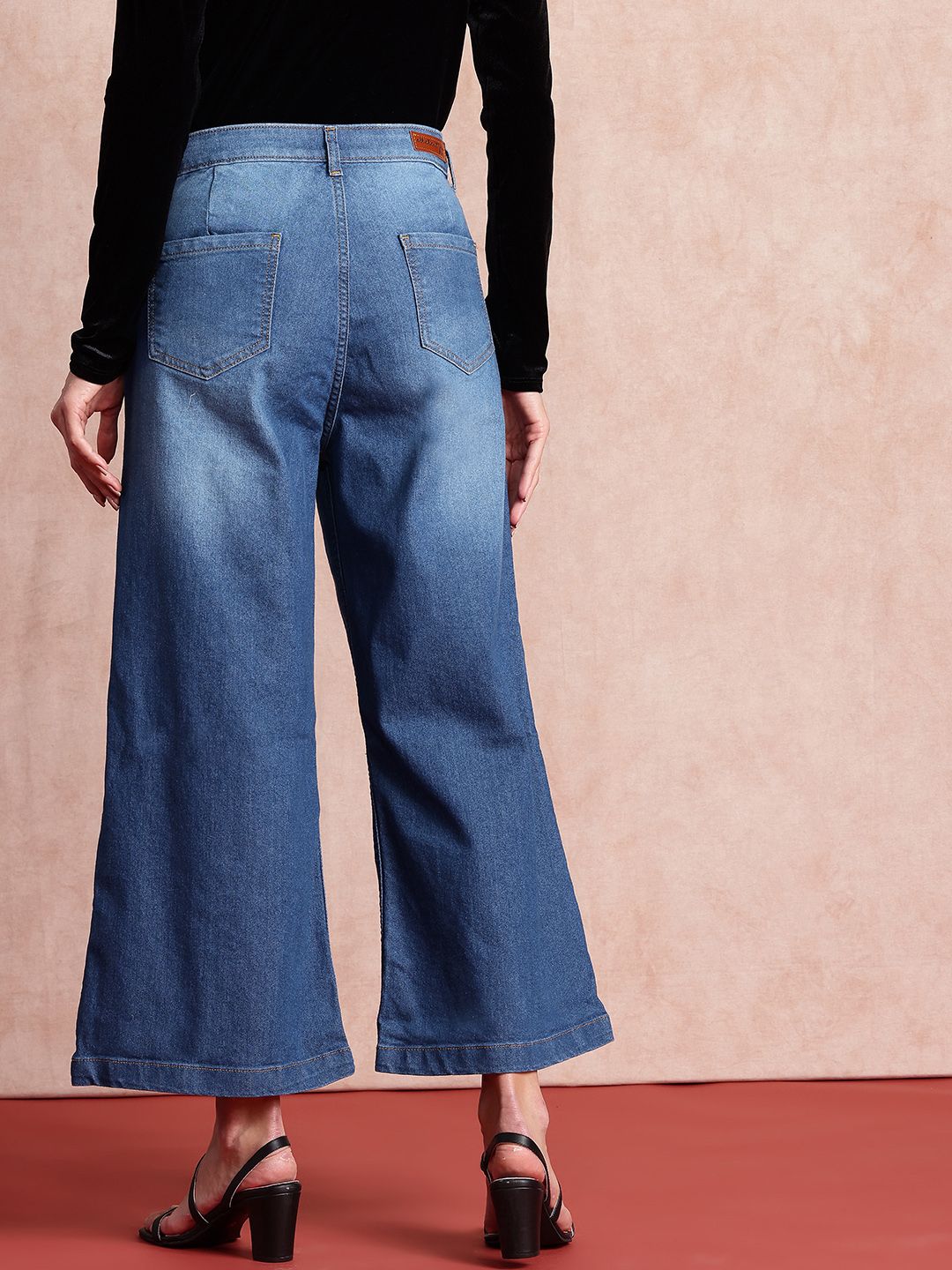 all about you Women Wide Leg Light Fade Stretchable Pleated Cropped Jeans