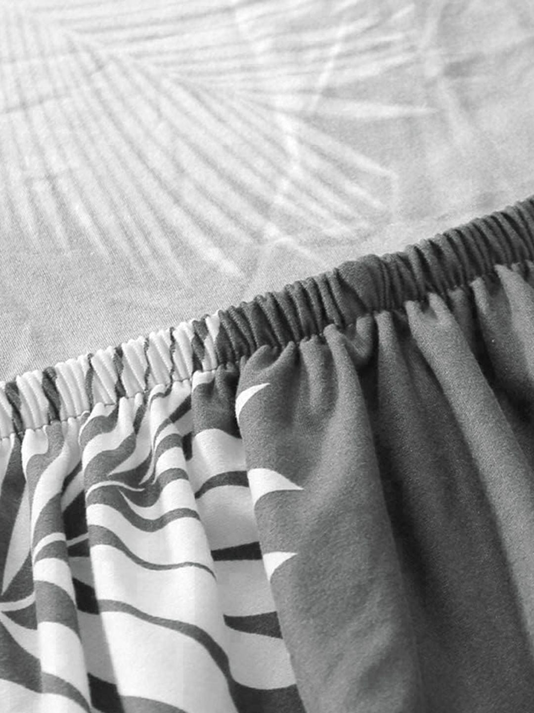 Story@home Grey & White Printed 3 Seater Stretchable Sofa Cover With Arms