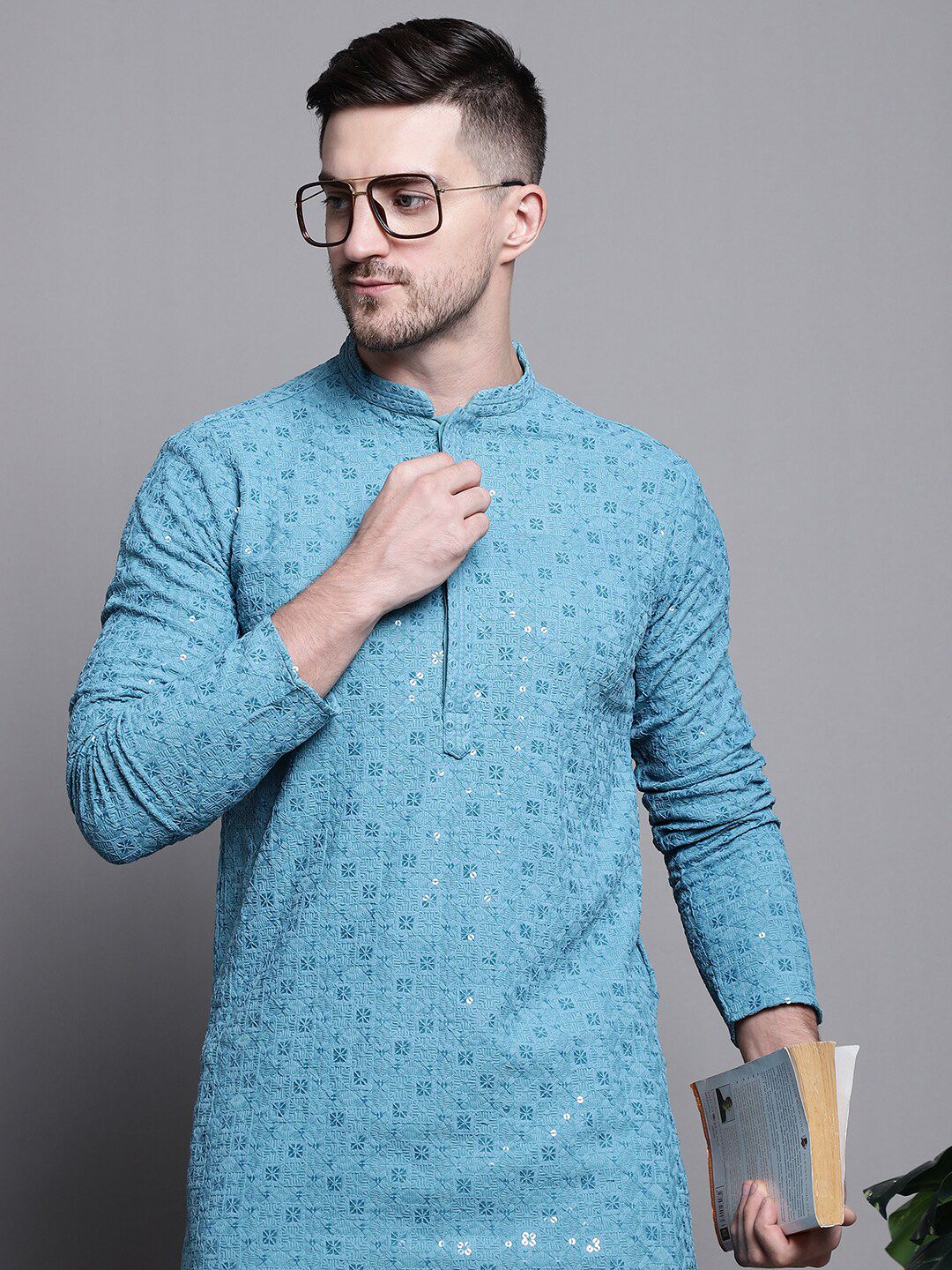 Jompers Floral Embroidered Sequinned Pure Cotton Straight Kurta With Pyjamas