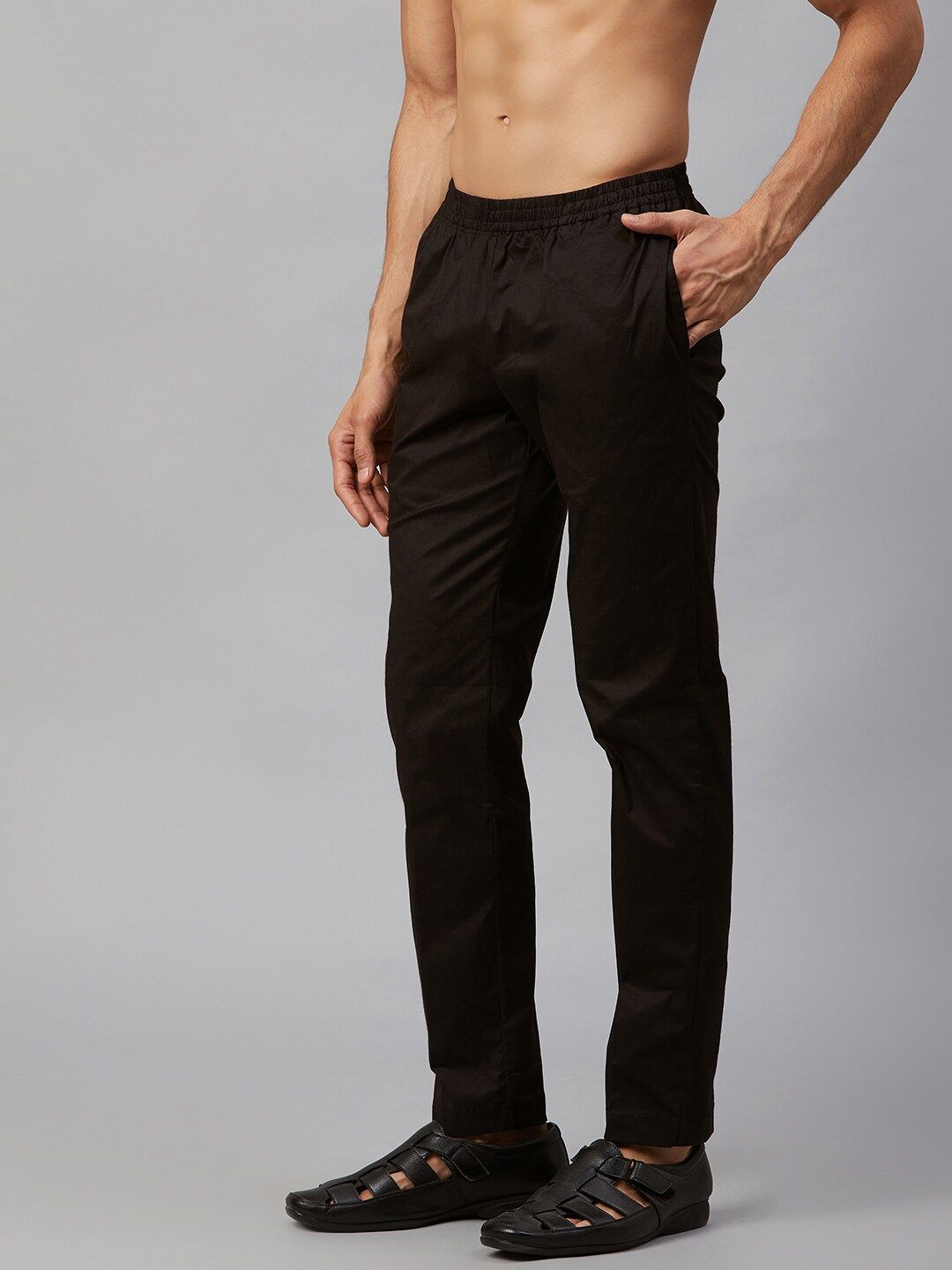 See Designs Men Black Solid Pyjamas