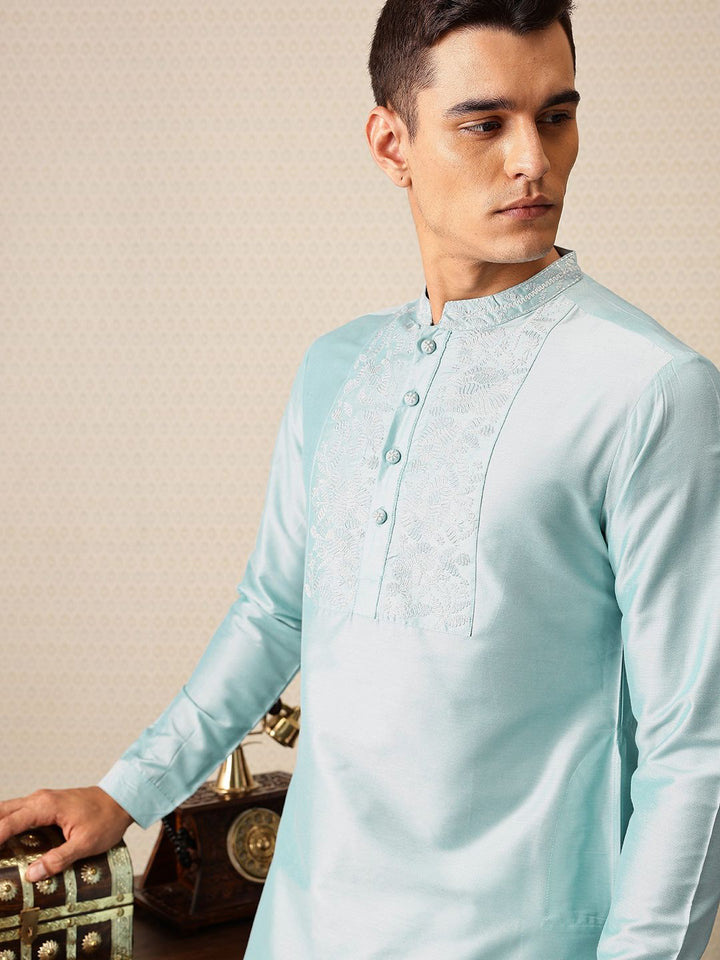 House of Pataudi Floral Embroidered Thread Work Jashn Kurta