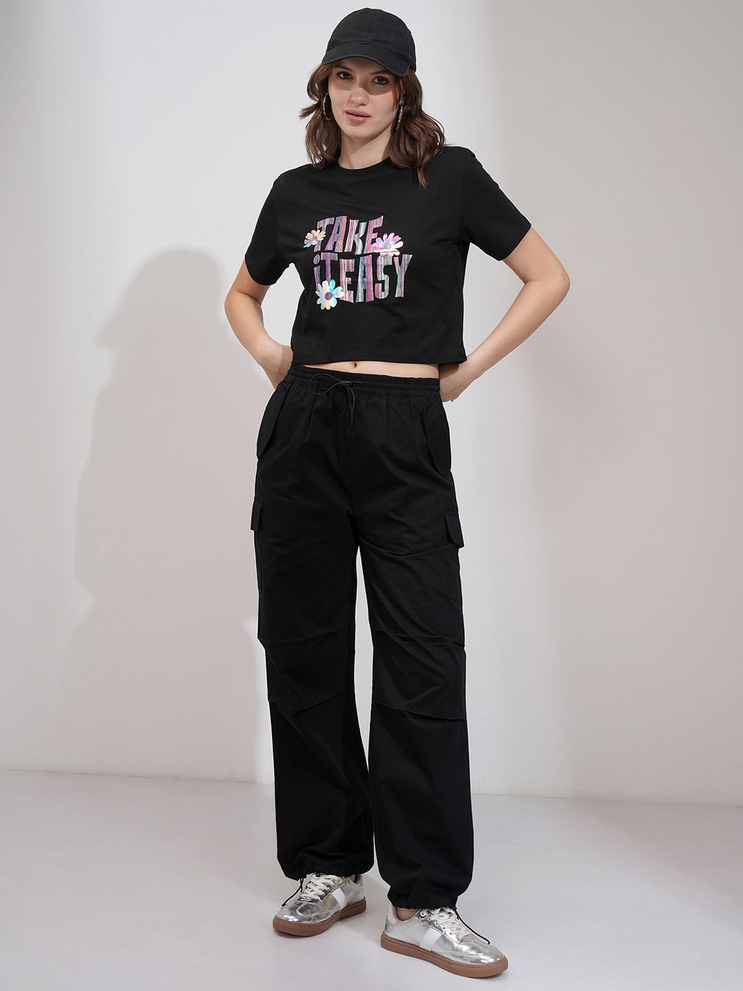 Street By Tokyo Talkies Women Straight Fit Pleated Cotton Cargos