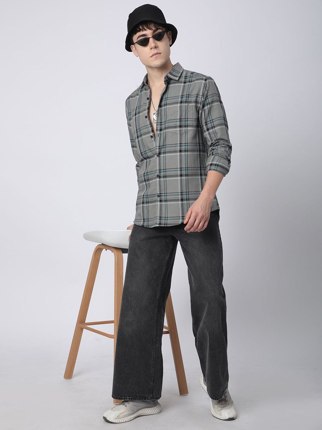 VASTRADO Men Classic Slim Fit Opaque Checked Casual Shirt