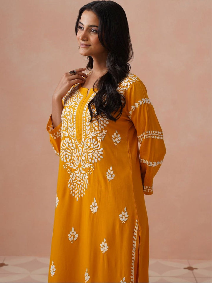 Rumah Wanita Chikankari Motif Etnik Bersulam Chikankari Cetakan Indie Kurta