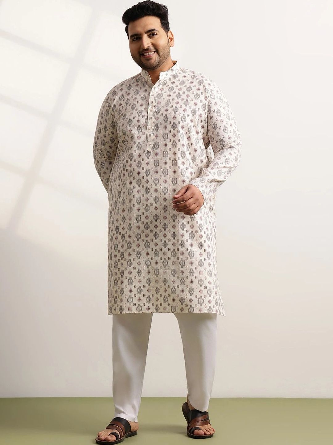 SOJANYA PLUS Men Printed Regular Pure Cotton Kurta with Pyjamas