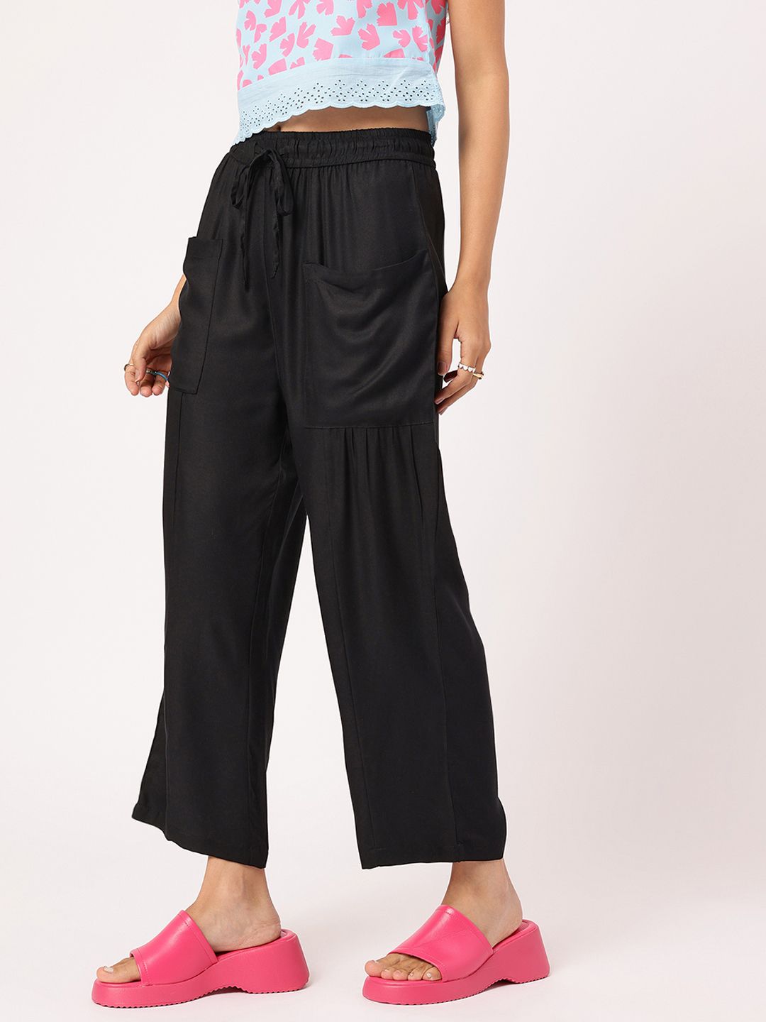 DressBerry Women Cozy Classics Relaxed Fit Trousers with Box Pockets