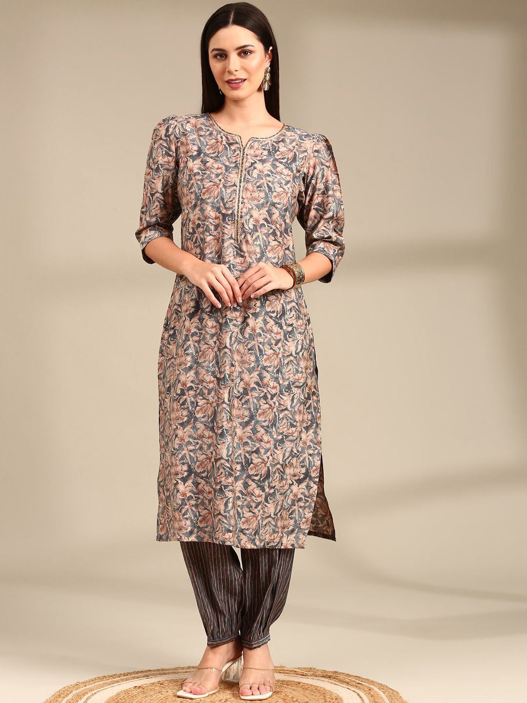 Anouk Grey Floral Printed Gotta Patti Straight Kurta With Trouser