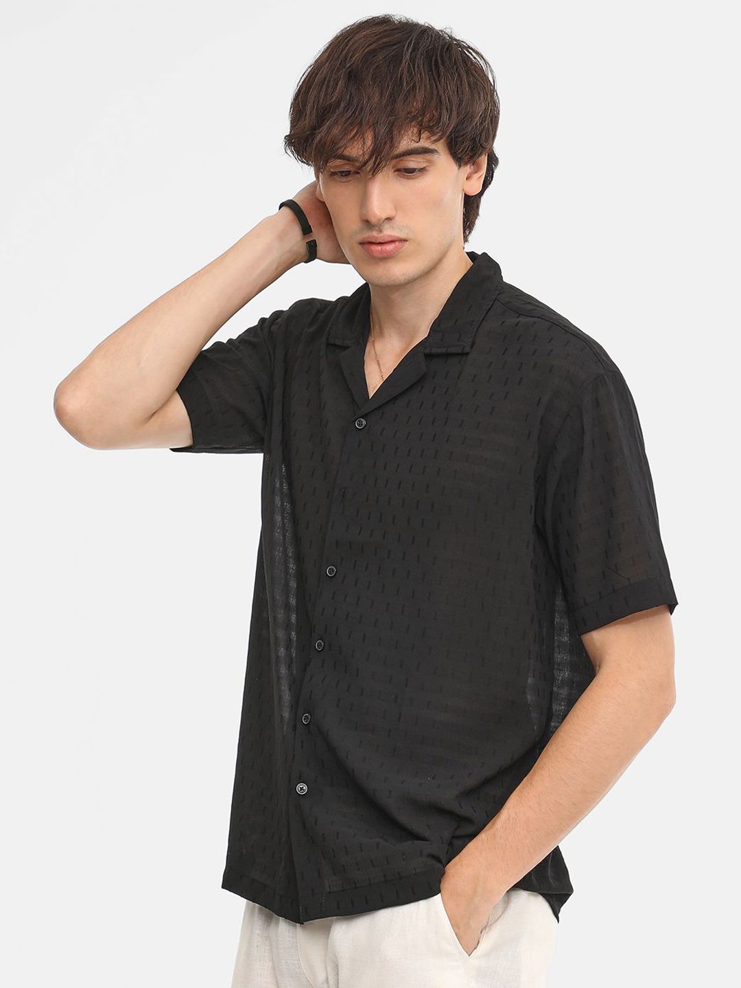 Campus Sutra Men Relaxed Fit Textured Casual Shirt