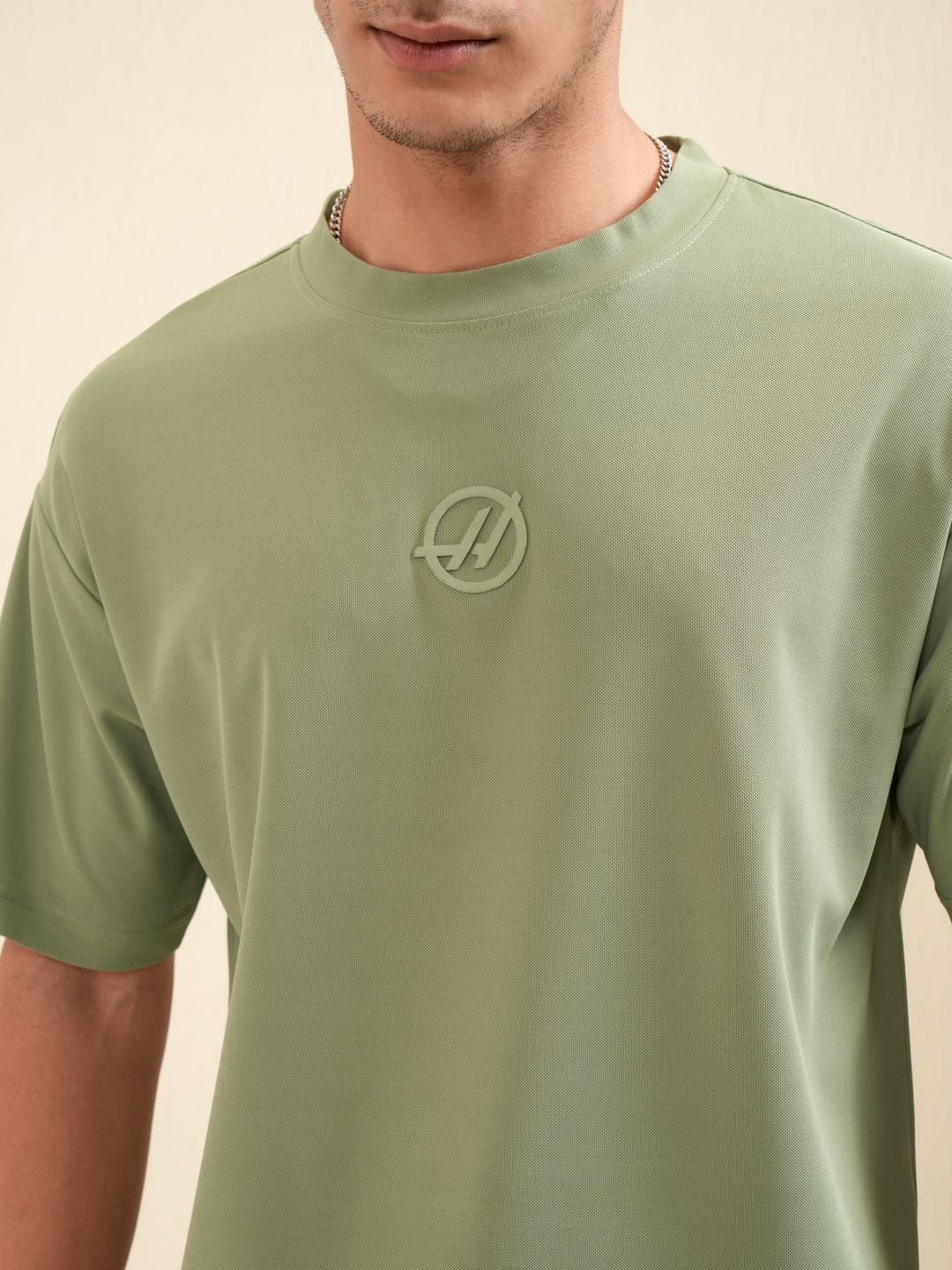 HIGHLANDER Men Solid Round Neck Relaxed Fit T-Shirt