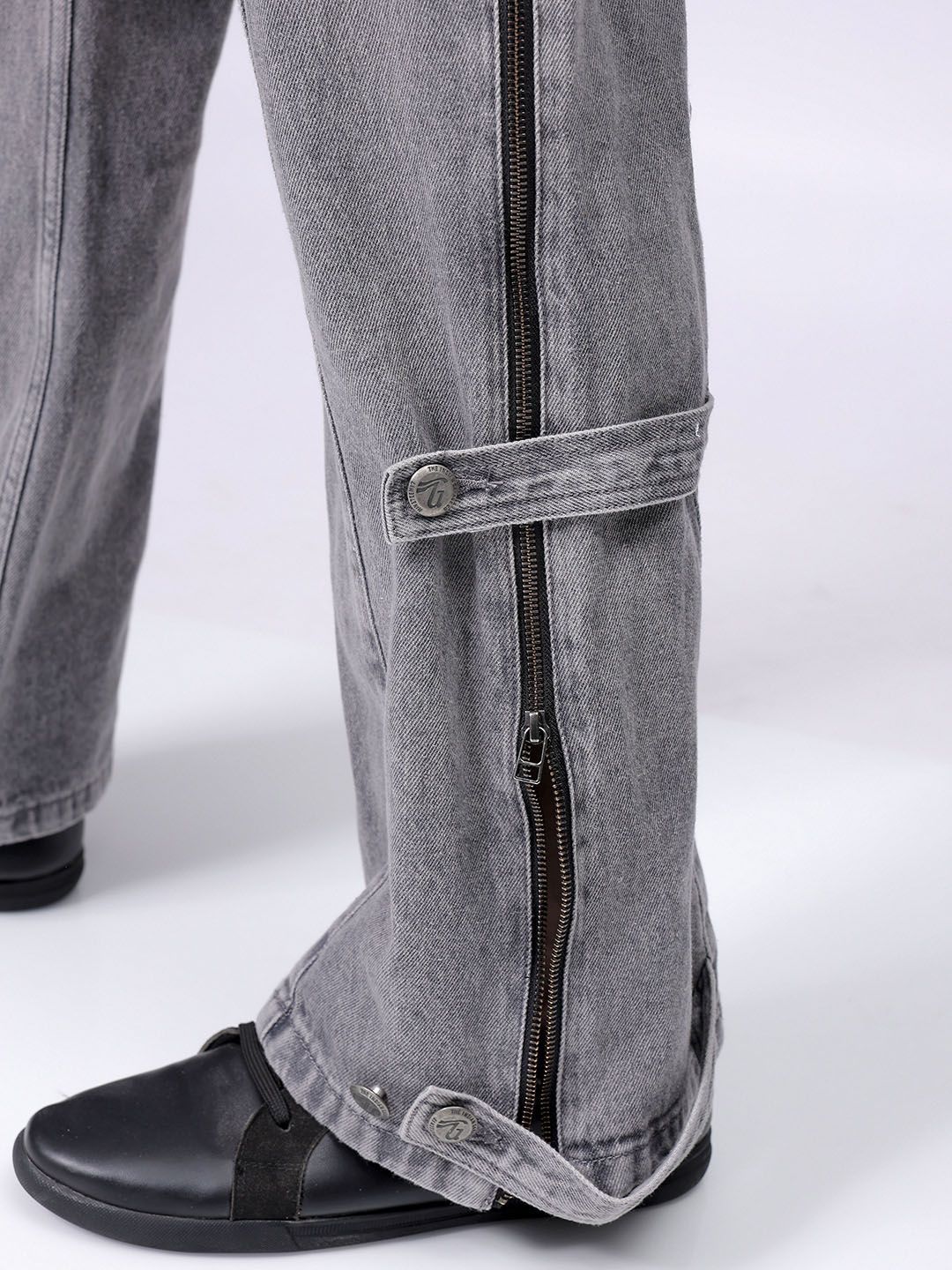 The Indian Garage Co Men Bootcut Loose Fit Convertible Jeans