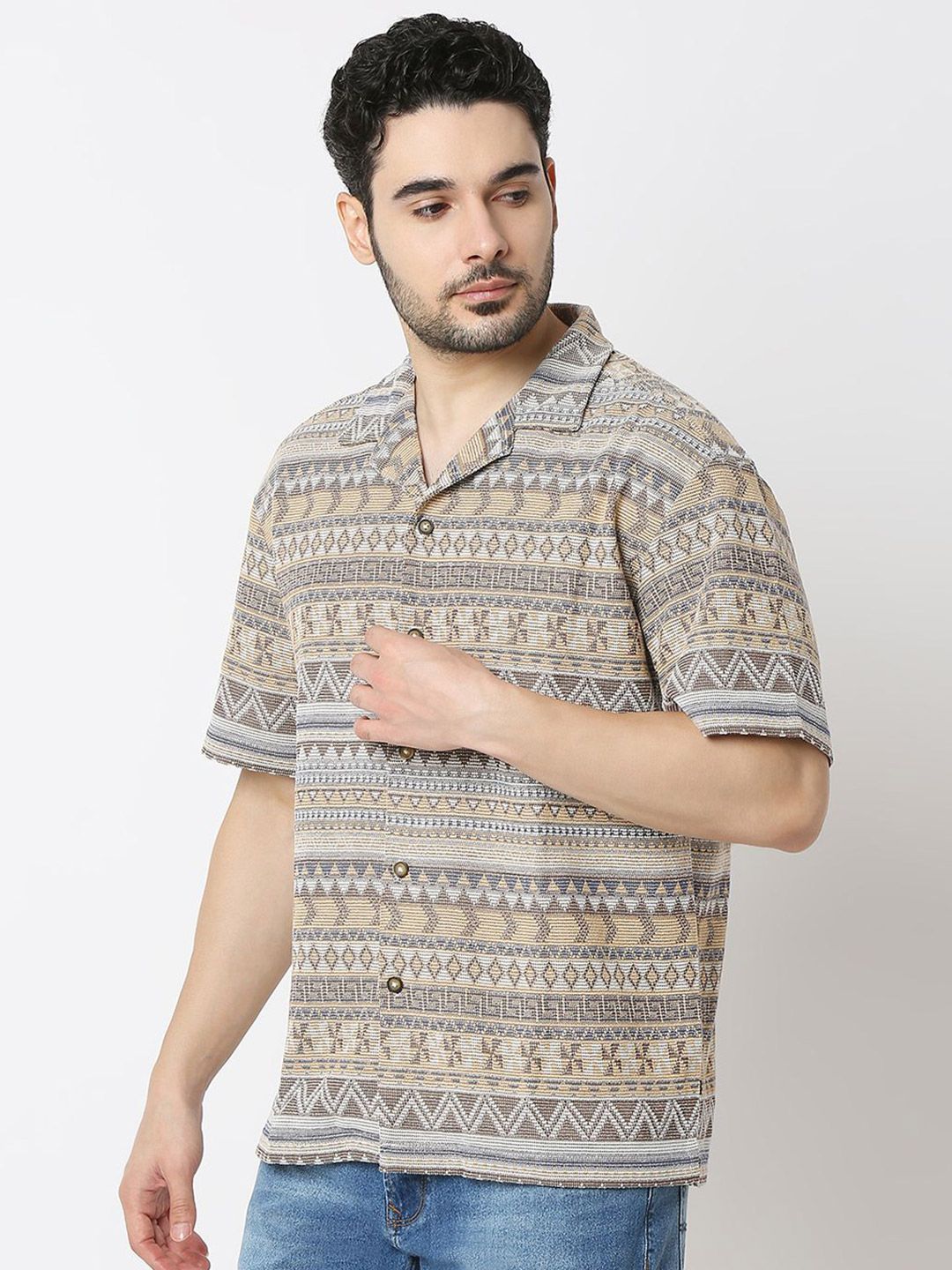 SPYKAR Men Relaxed Fit Cuban Collar Geometric Printed Cotton Casual Shirt