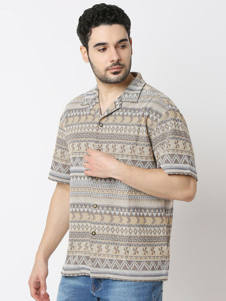 SPYKAR Men Relaxed Fit Cuban Collar Geometric Printed Cotton Casual Shirt