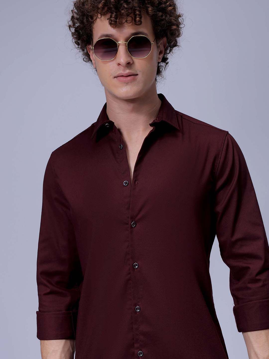 The Indian Garage Co Men Slim Fit Spread Collar Solid Casual Shirt