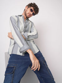 VASTRADO Men Slim Fit Vertical Striped Spread Collar Cotton Casual Shirt