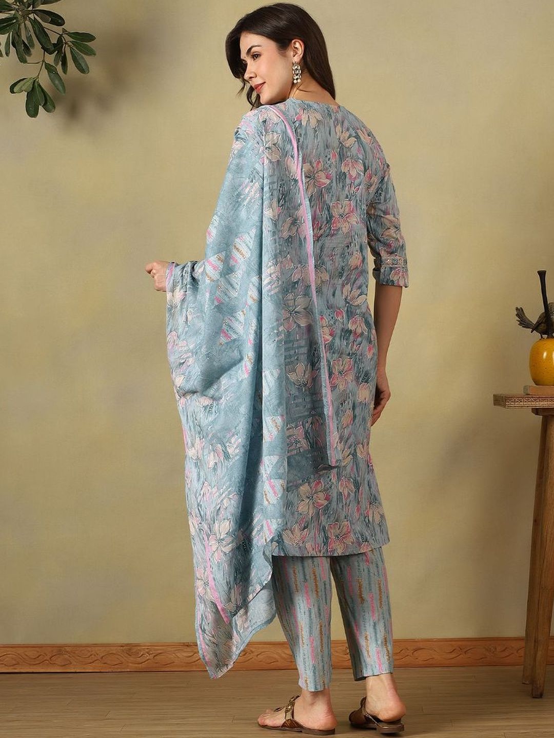 Mamicha Women Floral Printed Angrakha Thread Work Pure Cotton Kurta with Trousers & With Dupatta