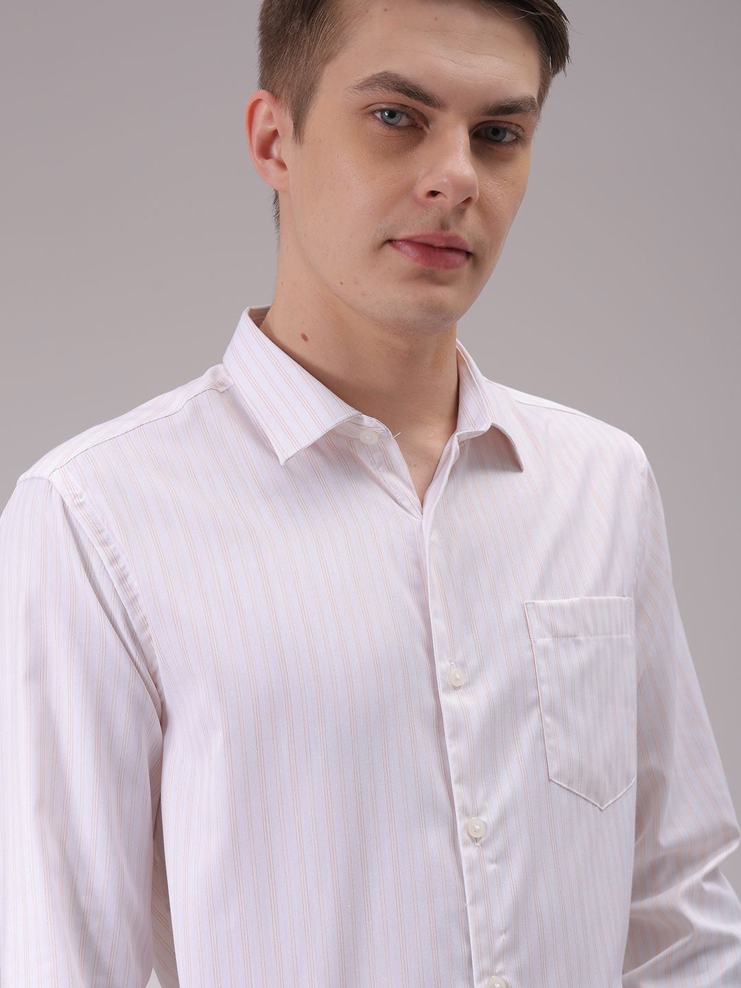 The Indian Garage Co. X Luxe Men Cutaway Collar Vertical Striped Slim Fit Formal Shirt