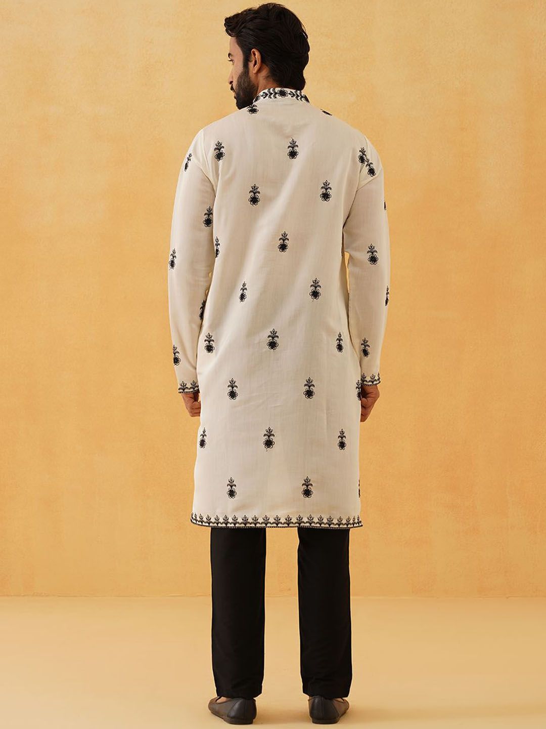 SOJANYA LUXE Ethnic Motifs Embroidered Thread Work Straight Kurta With Trousers