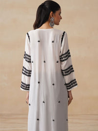 Rumah Wanita Chikankari White Muslin Chikankari Sulam Kurta