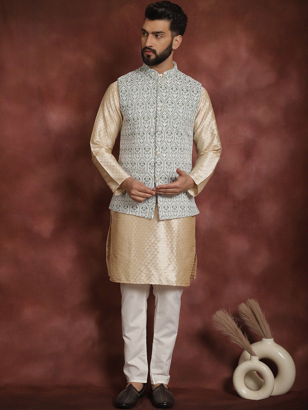Anouk Ethnic motifs  Woven Design Mandarin Collar Long Sleeves Kurta Set