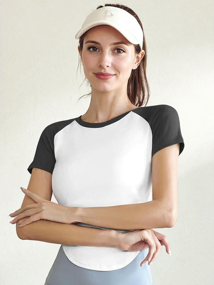 HRX by Hrithik Roshan Women Colourblocked Fitted Crop Top
