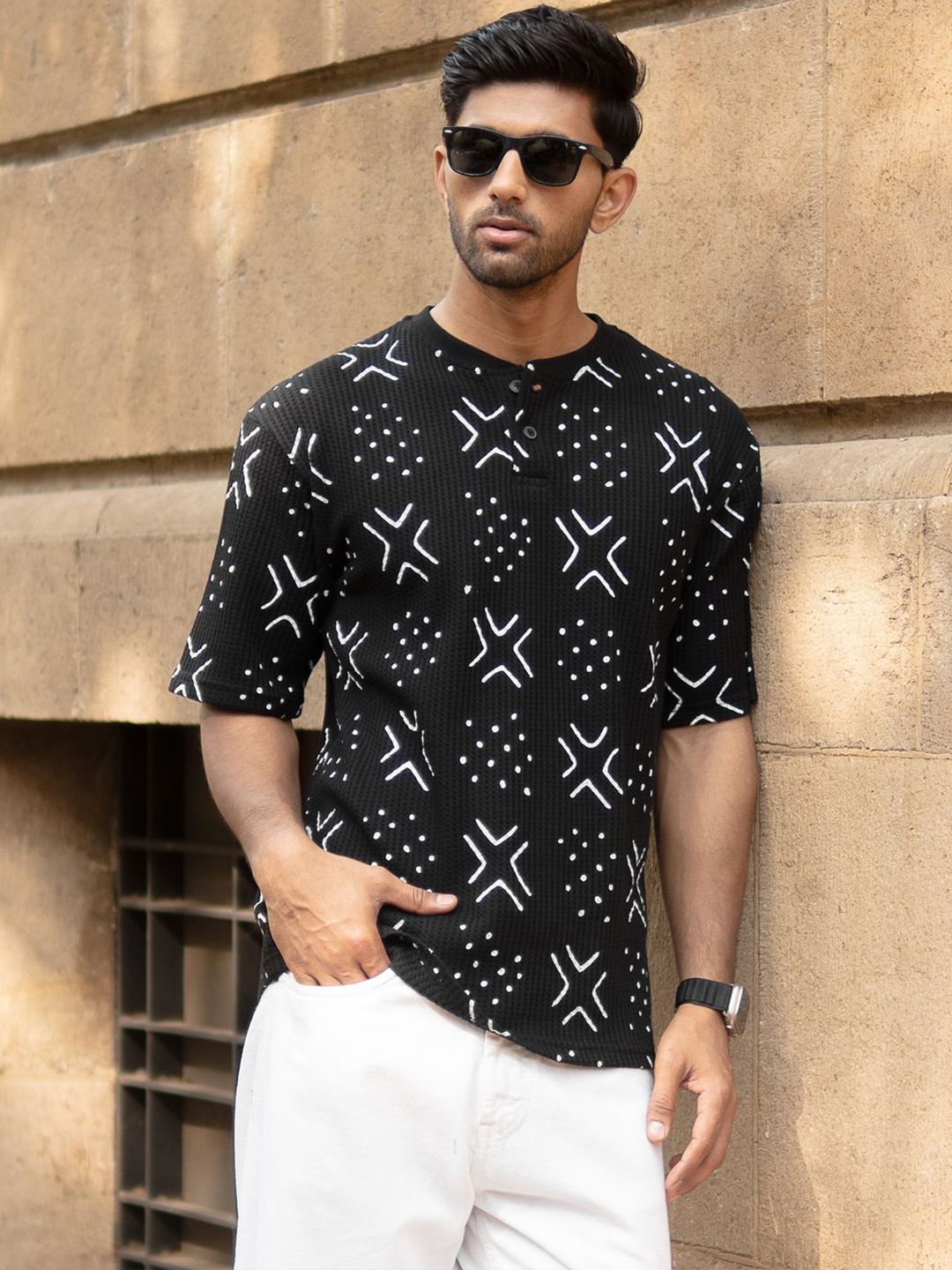 T-Shirt Henley Lelaki Powerlook Lelaki Hitam Berstruktur Hitam