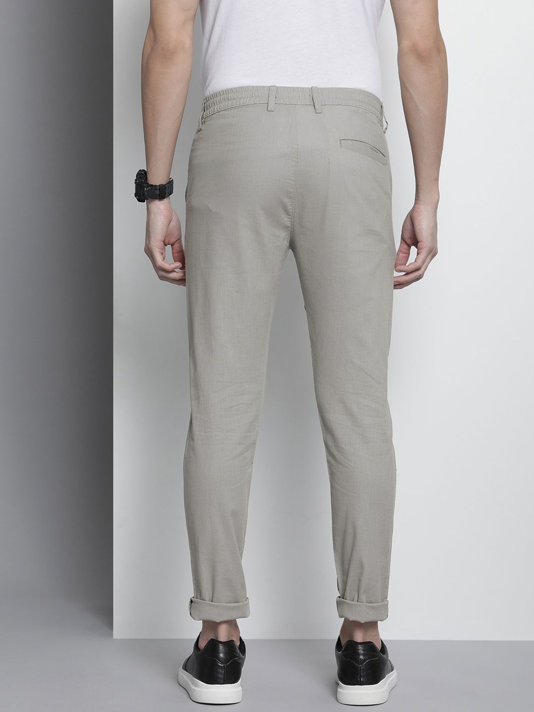 The Indian Garage Co Men Grey Slim Fit Linen Blend Trousers
